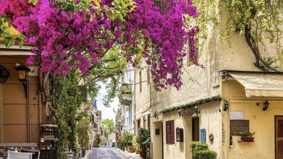 Los 10 viajes que debes hacer después de los 65 años: combinan belleza, comodidad y experiencias memorables en un mismo destino
