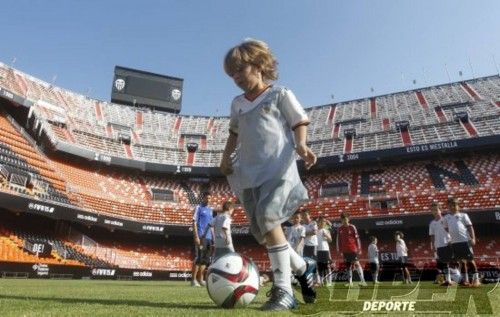 Si participaste en 'Yo pisé Mestalla' búscate en nuestra galería del martes