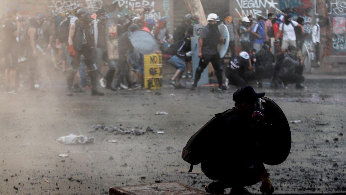 Los heridos por perdigones en las protestas de Chile no disminuyen, pese a que se ha restringido su uso