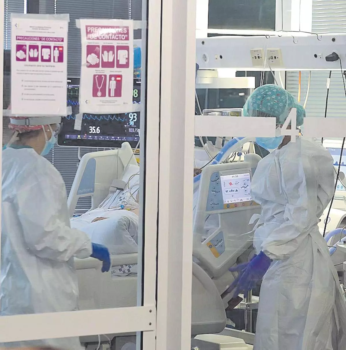 Mónica Mourelo, jefa de Medicina Intensiva del Chuac de A Coruña: «En las UCI hemos logrado una atención más humana, más segura y más integral»