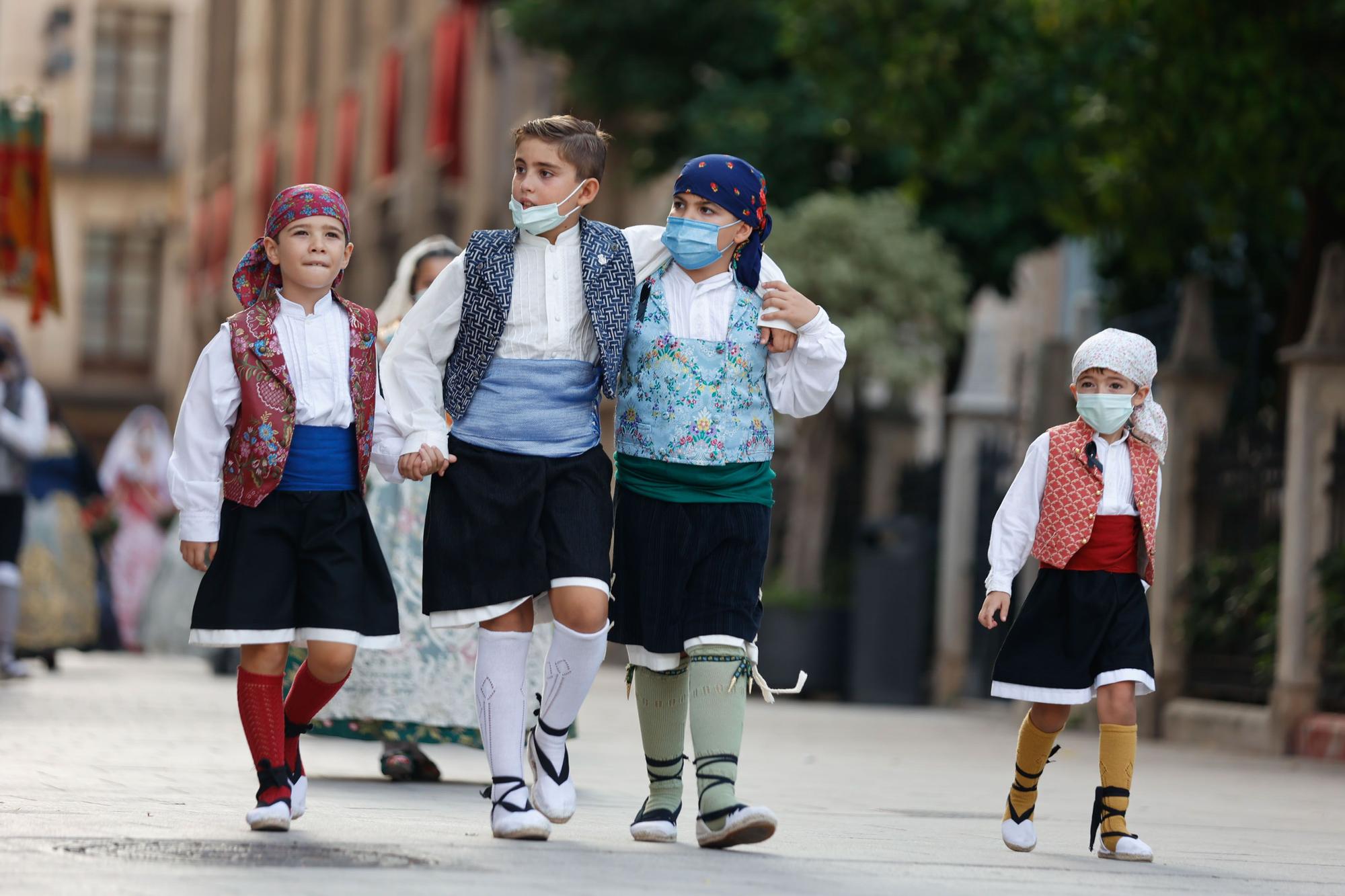 Búscate en el segundo día de Ofrenda por la calle Caballeros (entre las 18.00 y las 19.00 horas)