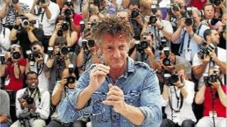 Sean Penn, un combatent del cel·luloide, ahir al festival de Canes.