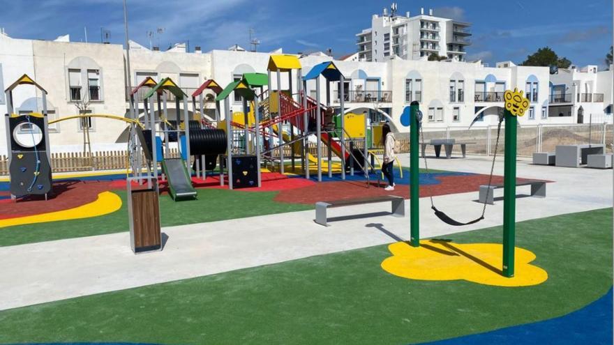 Nuevo parque infantil en Cala de Bou