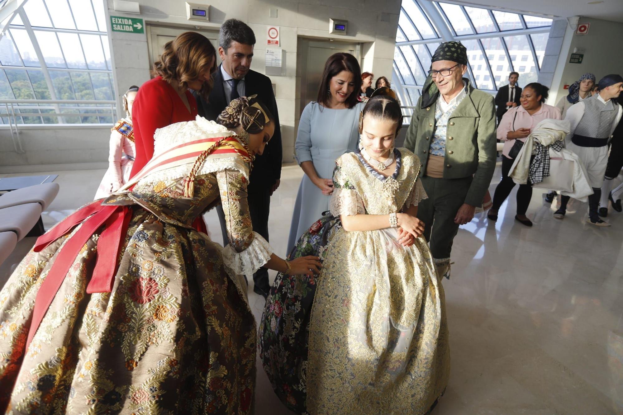 El Palau recibe a Marina García y las autoridades en la exaltación infantil