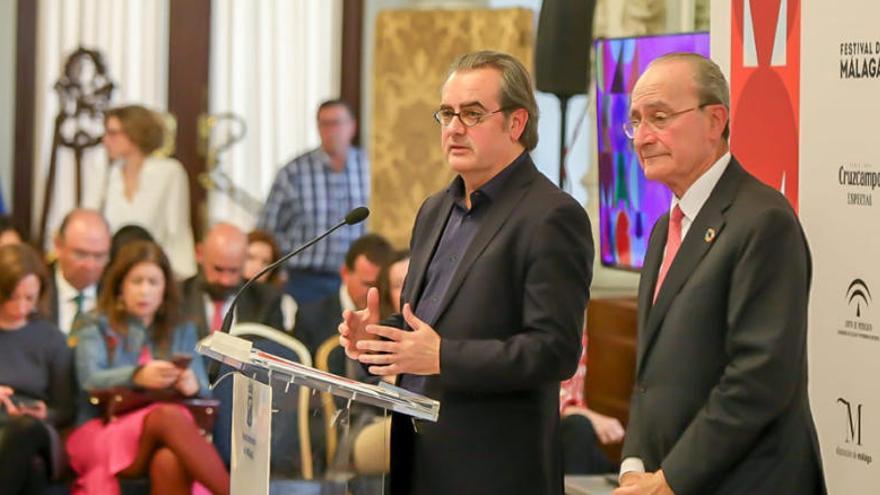 El director del Festival de Cine, Juan Antonio Vigar, y el alcalde Francisco de la Torre, en un acto del certamen cinematográfico.