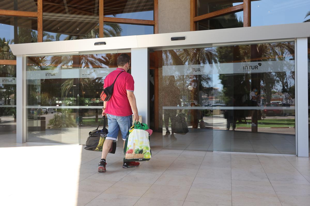 Entrada del hotel Orange de Benicàssim.