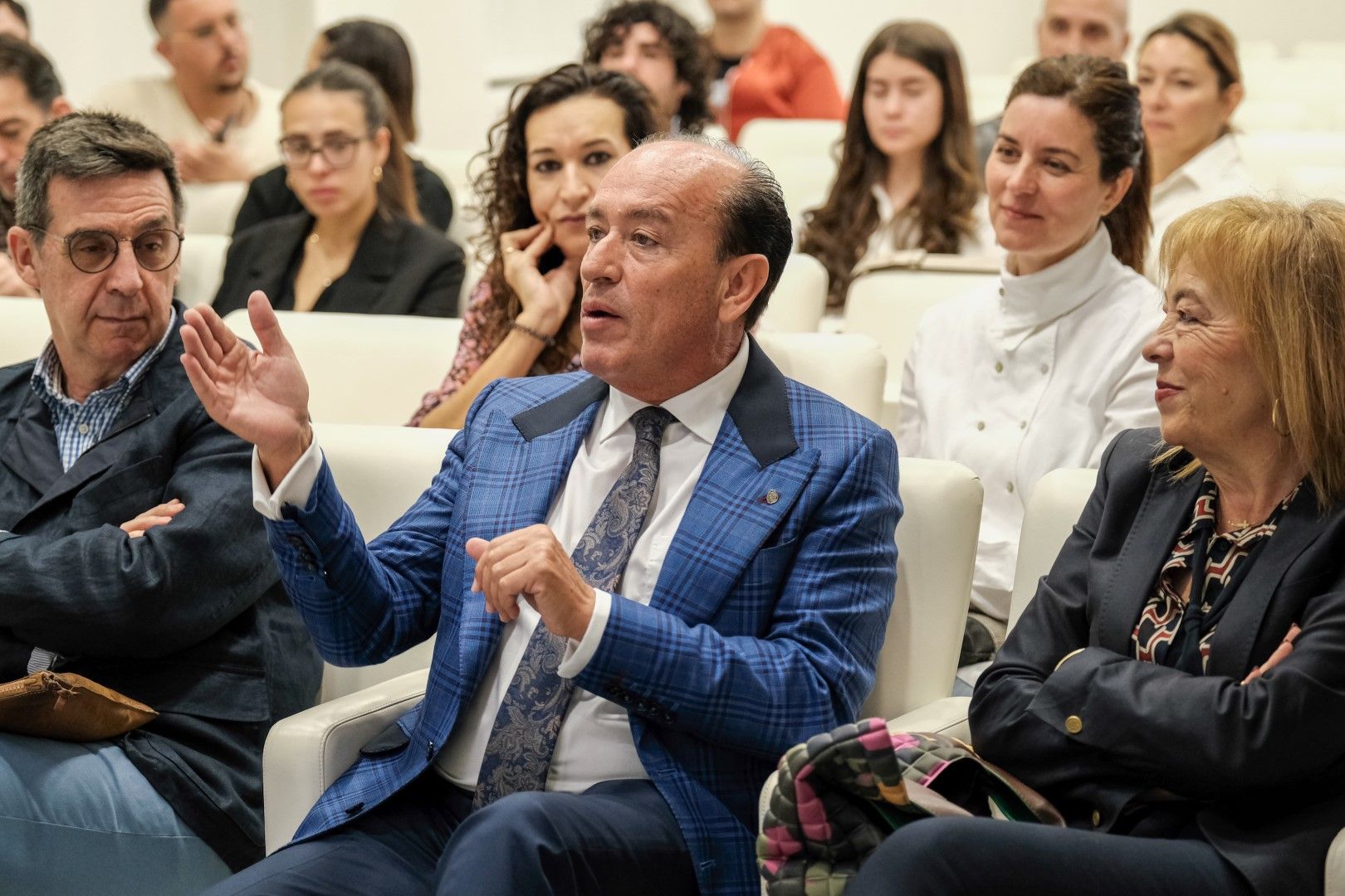 La moda malagueña se reúne en el evento 'Málaga se viste de cine'
