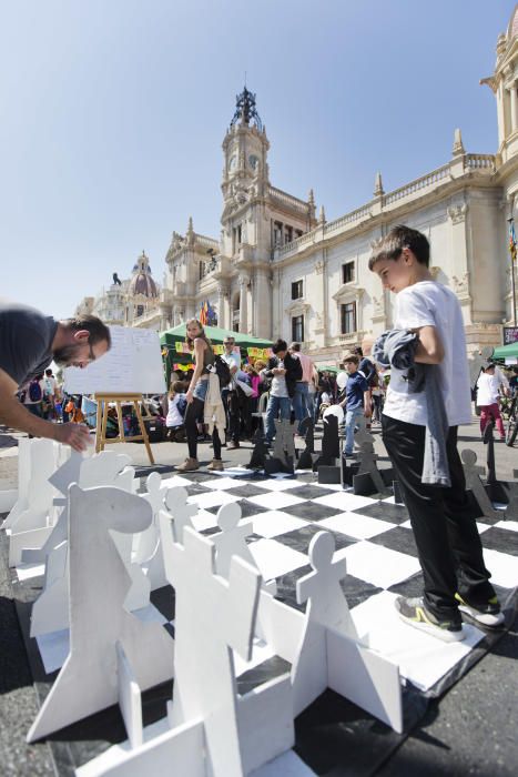 Trobada d'Escoles en Valencià en la plaza del Ayuntamiento