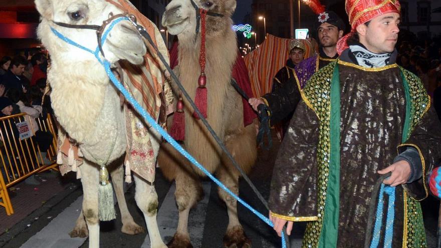 Una cabalgata de Reyes de los últimos años, con la presencia de camellos.