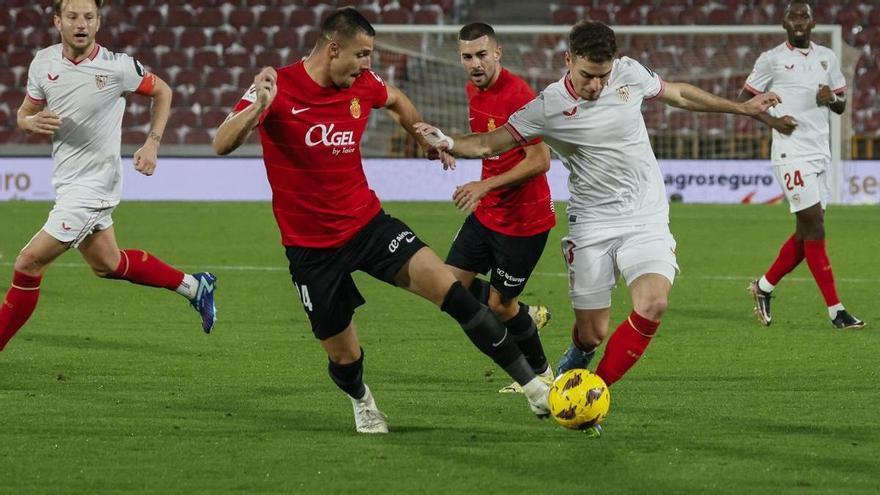 Otra baja más en el RCD Mallorca: Sin Valjent hasta 2024