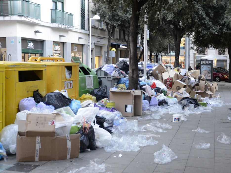 Vaga d'escombraires a Figueres