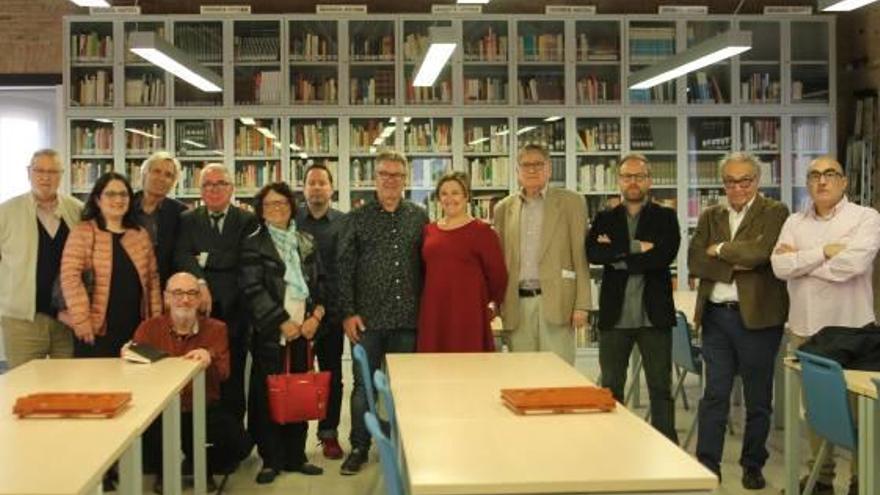 Participantes en el acto celebrado ayer en el Espai Fuster.