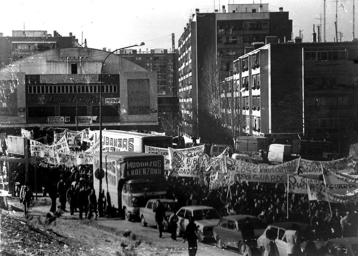 Una manifestación en el Barrio del Pilar.
