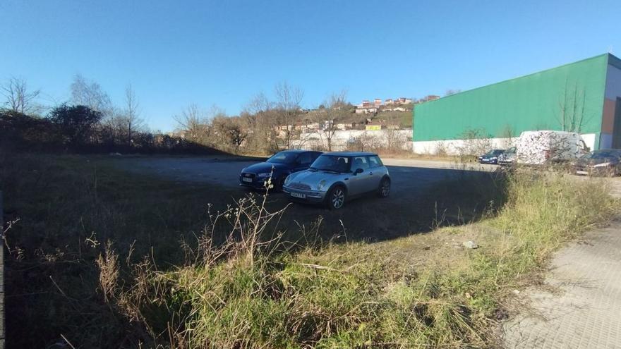 Parcela de Valnalón donde está proyectado un parque de baterías. | M. Á. G.