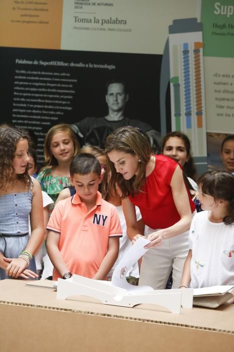 Visita de la Reina Letizia al colegio Quirinal