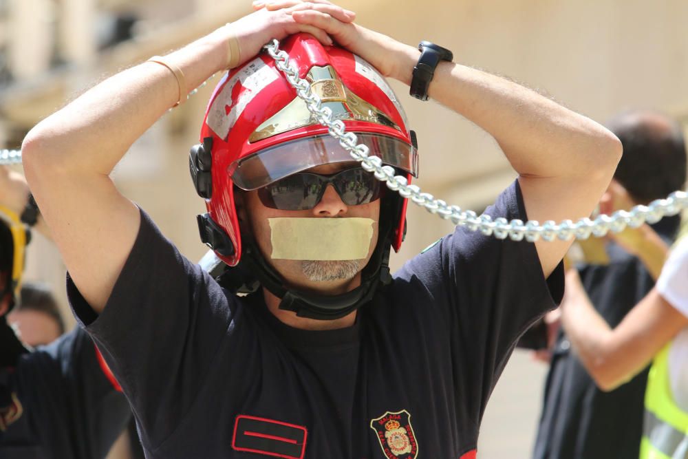 Manifestación de los bomberos de Málaga