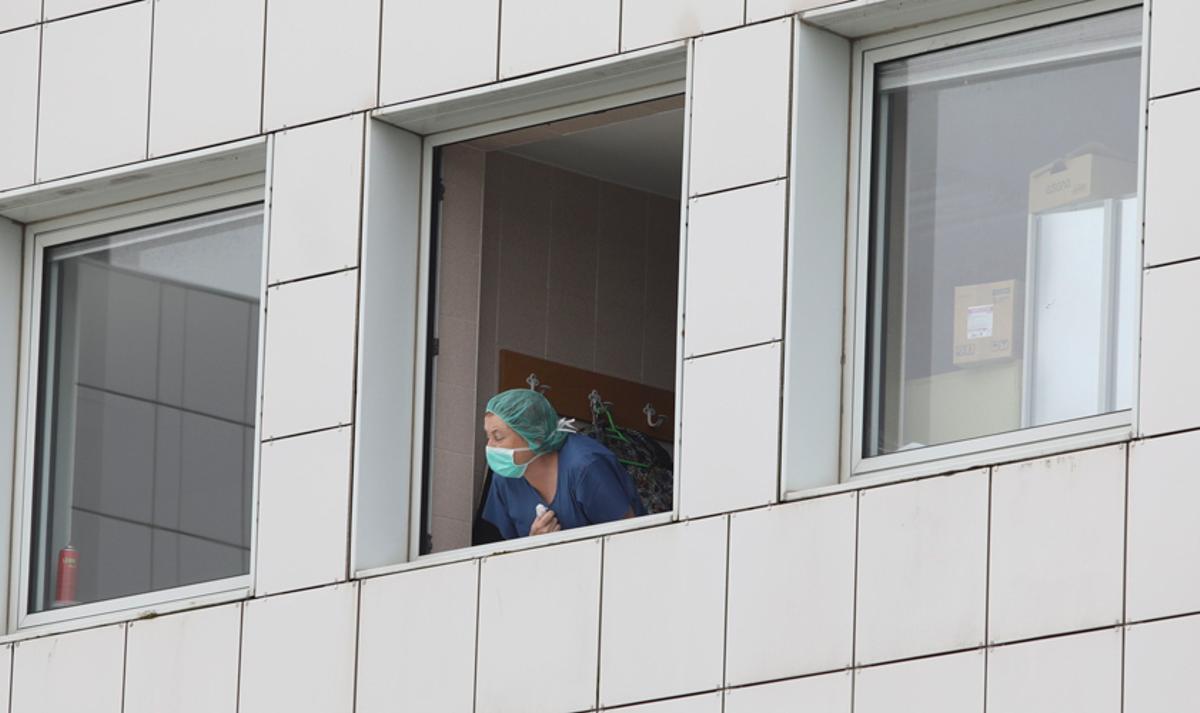 Estrés límite entre los sanitarios: "A veces lloramos, se te cae el alma a los pies"