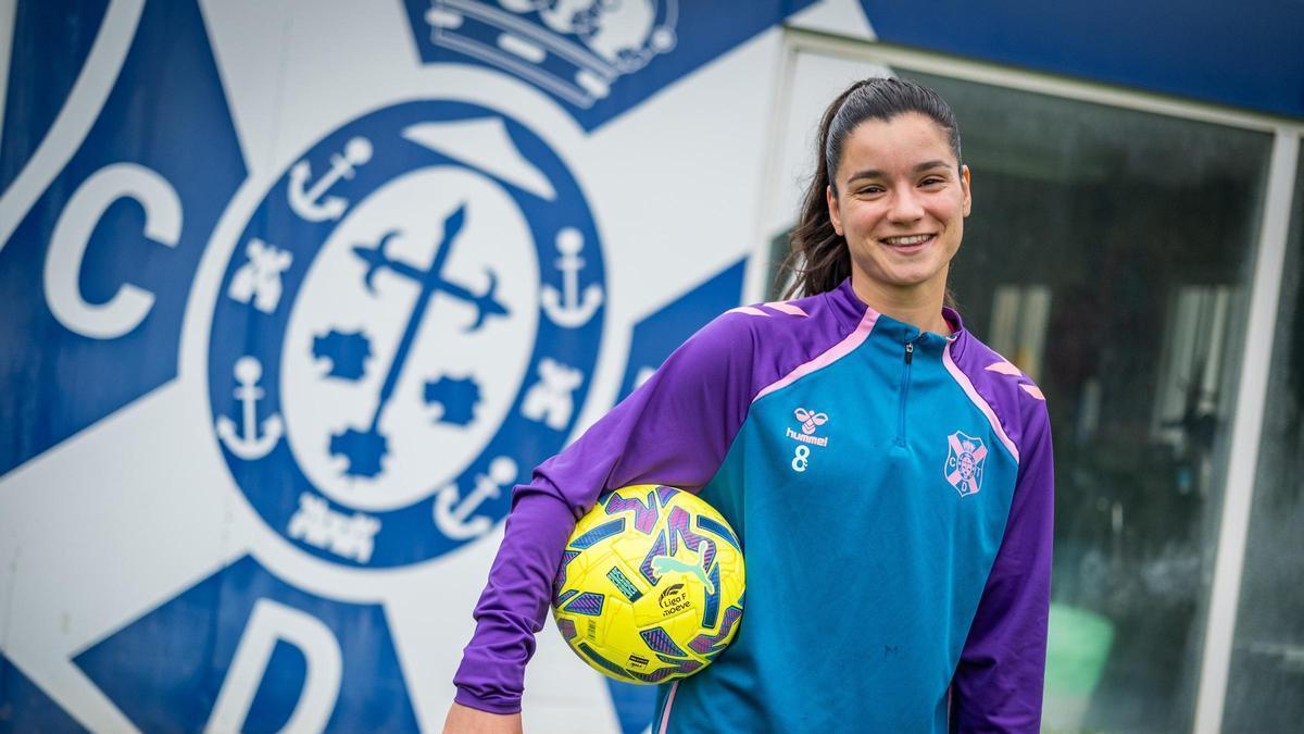 Violeta Quiles: "Jugar con el Tenerife ha sido como vivir una nueva sensación"