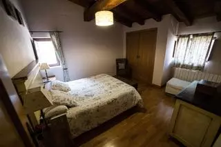 Las pernoctaciones en apartamentos, casas rurales, albergues y campings crecieron un 3% en 2024