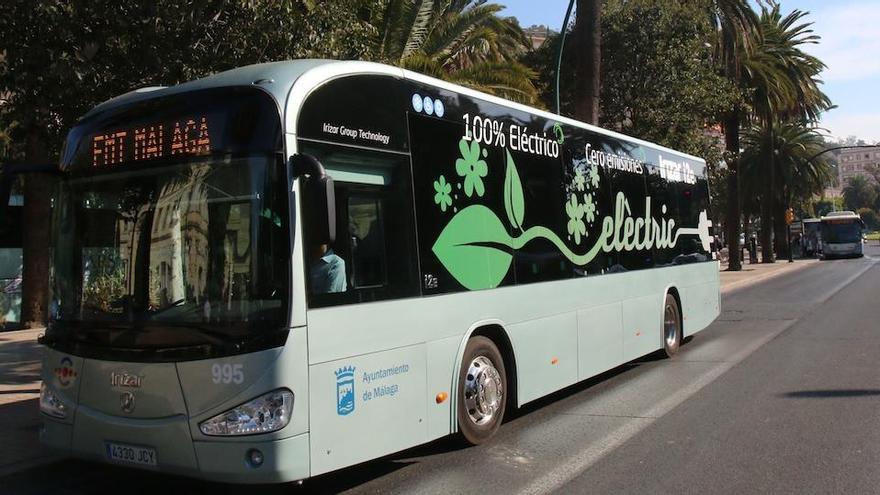 Un autobús de la EMT, en el paseo del Parque.