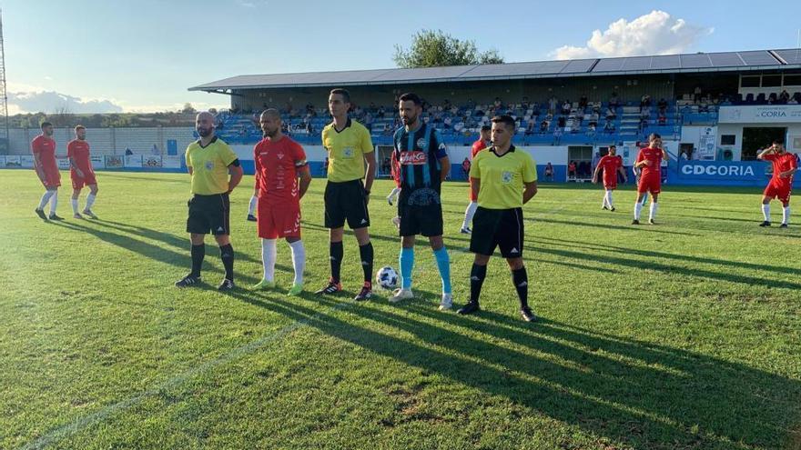 Coria y Don Benito igualan en un intenso amistoso (1-1)