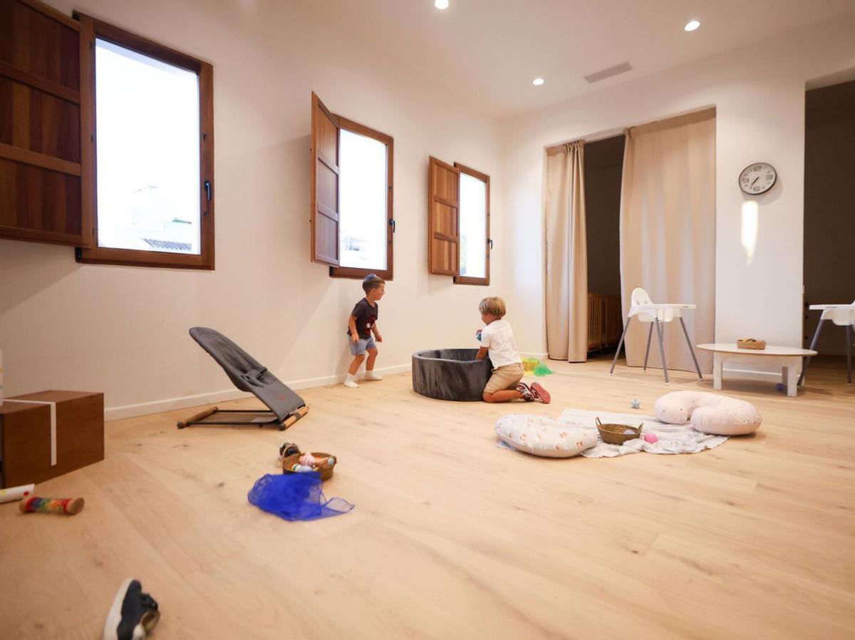 La 'escoleta' de Sant Carles convence a los padres: «Parece un museo»