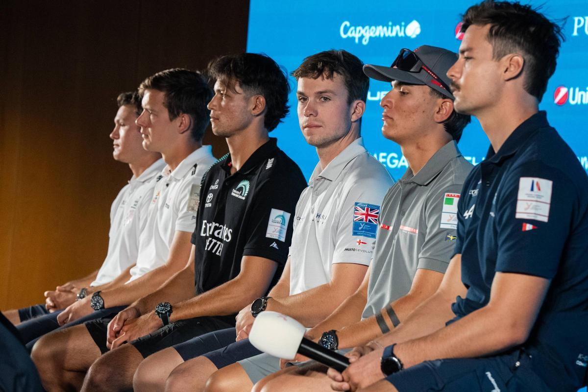 Los 12 equipos de jóvenes de la Copa América izan velas Los 12 equipos de jóvenes de la Copa América izan velas
