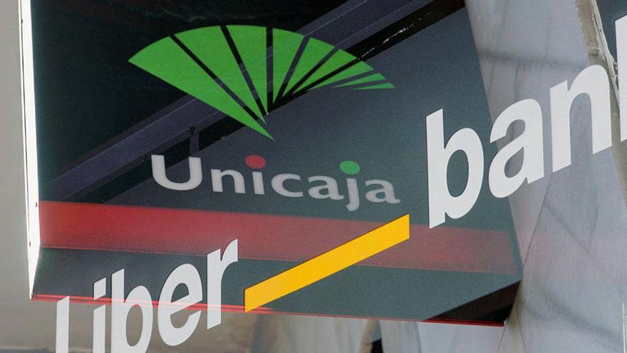 Unicaja reúne este lunes al consejo en la recta final para su unión con Liberbank