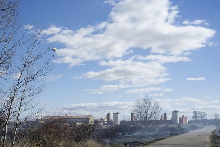 Incendio en los aledaños de El Ermitaño