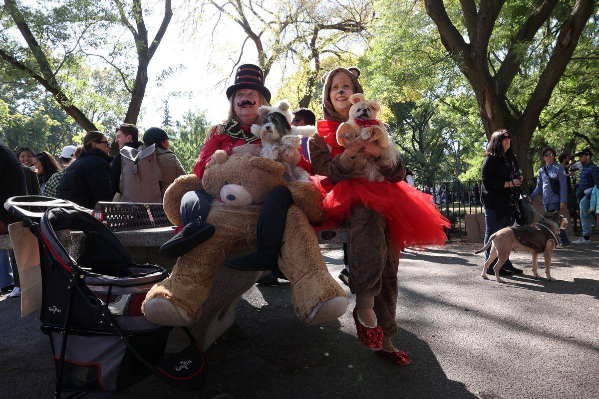 Desfile de disfraces de Halloween para perros en Nueva York