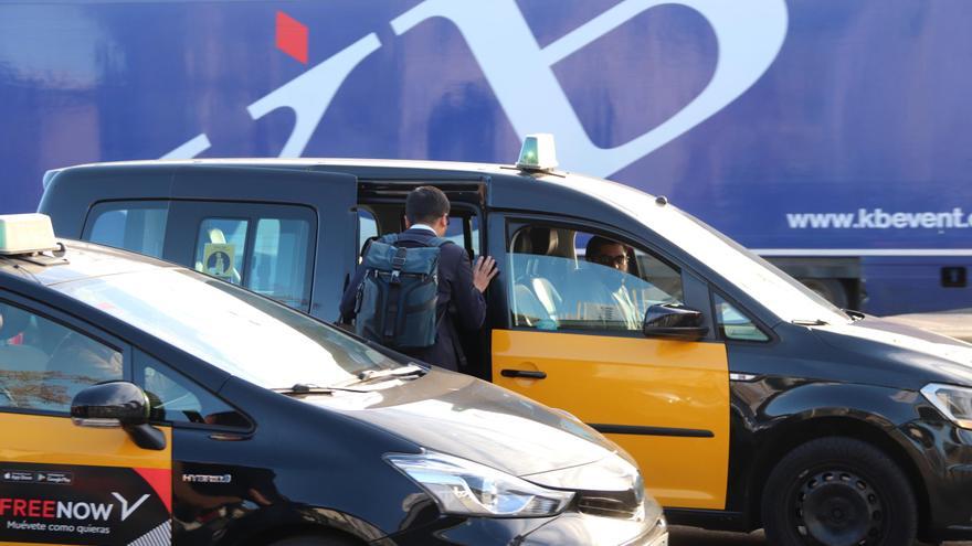 L&#039;Autoritat Catalana de Protecció de Dades avala instal·lar càmeres dins dels taxis per &quot;perseguir&quot; agressions