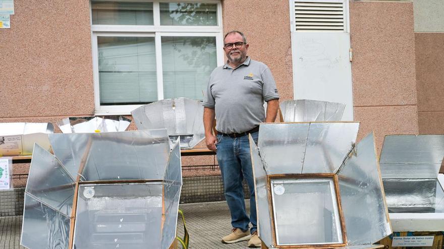 Someso conecta A Coruña y África a través de cocinas solares: "Soluciona uno de los graves problemas de Burundi, la deforestación"