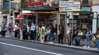 Comienza la huelga de autobuses en Barcelona: estos son los servicios mínimos