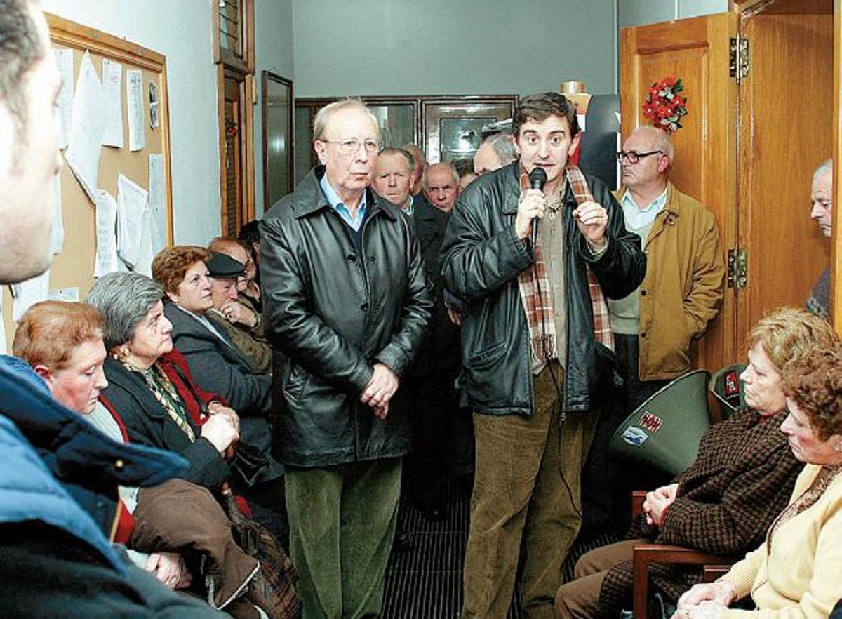 Quendas para manter o encerro e debate político.