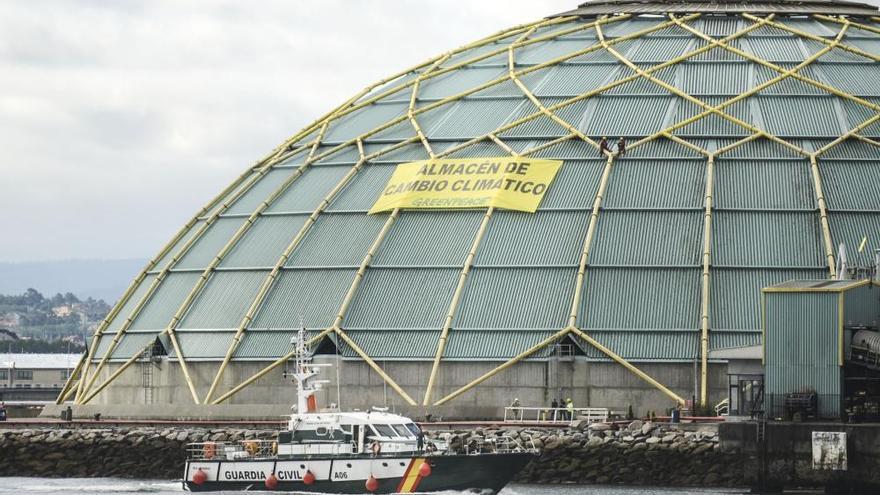 Protesta de Greenpeace en A Coruña