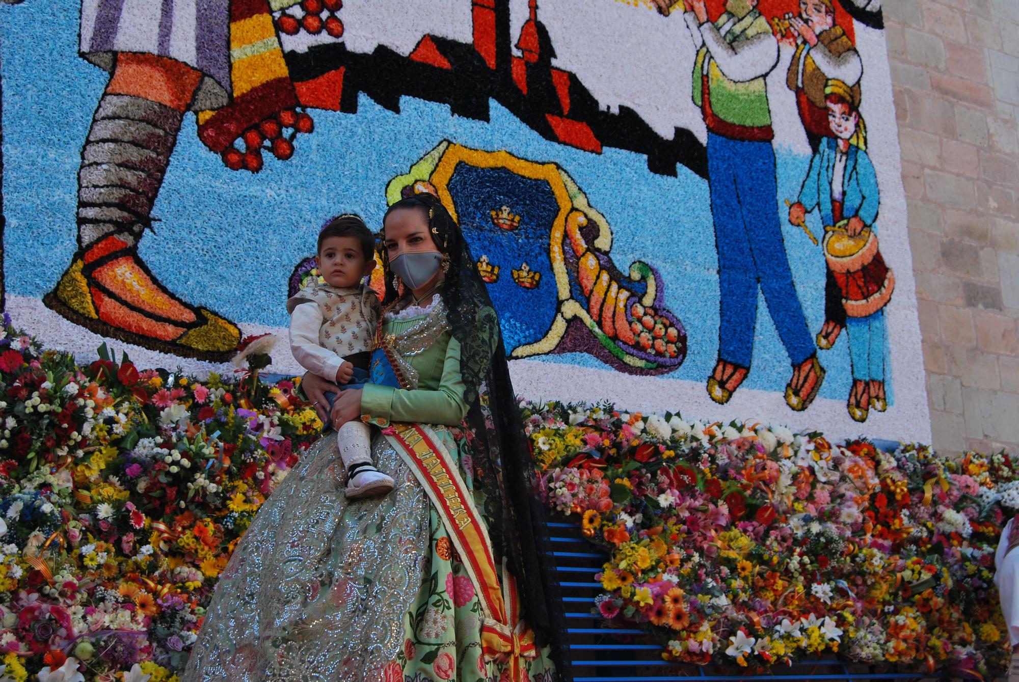 Ofrenda a la patrona de Burriana