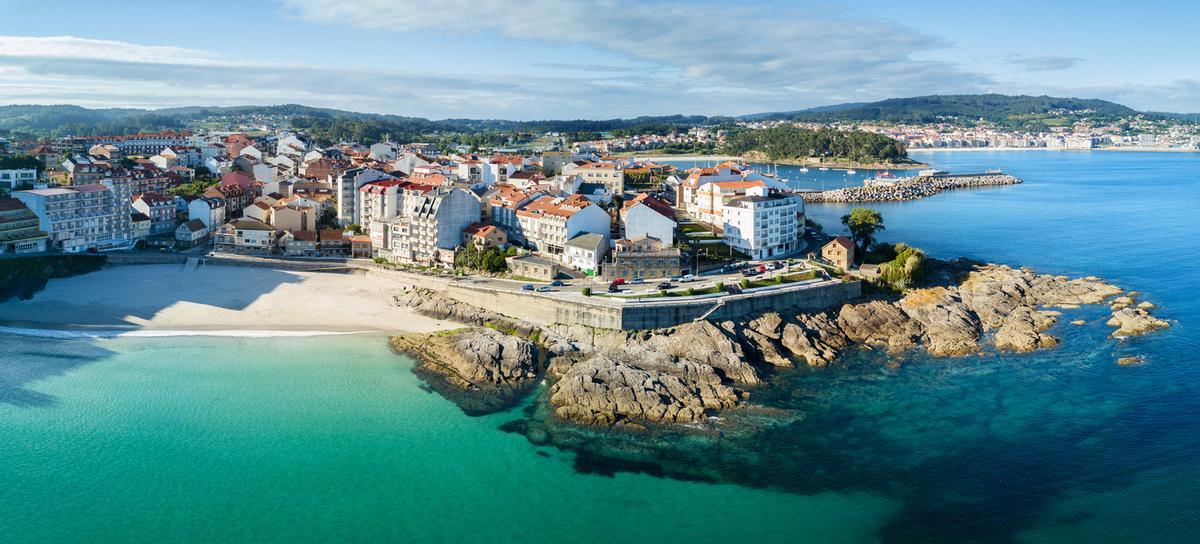 Playa de Caneliñas en las Rías Baixas en Pontevedra