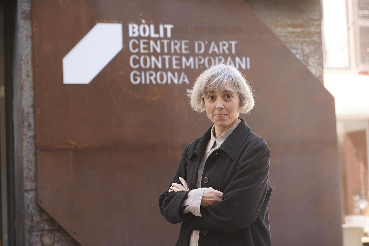 Ingrid Guardiola, davant la seu del Bòlit al Pou Rodó