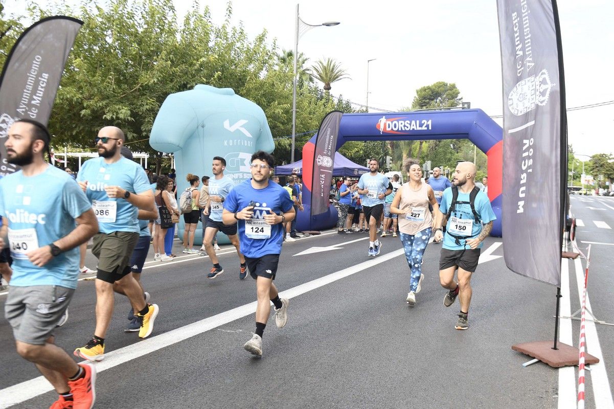La carrera y marcha Solidaria Asteamur, en imágenes