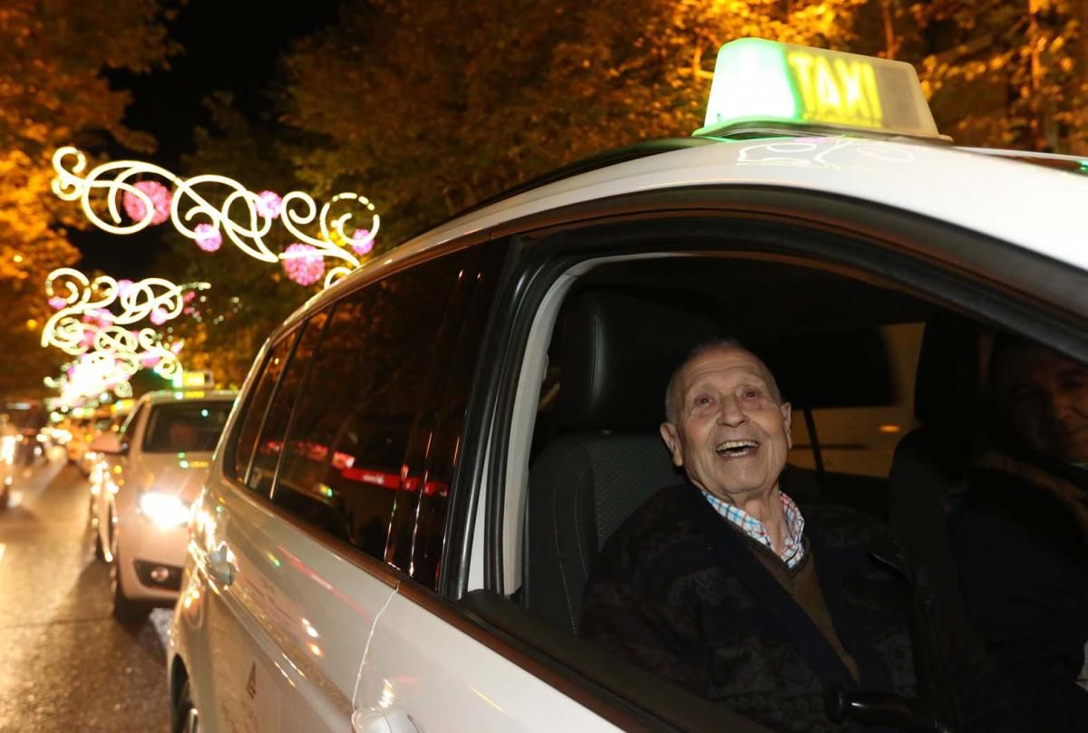 Los Taxistas ponen corazón a la Navidad