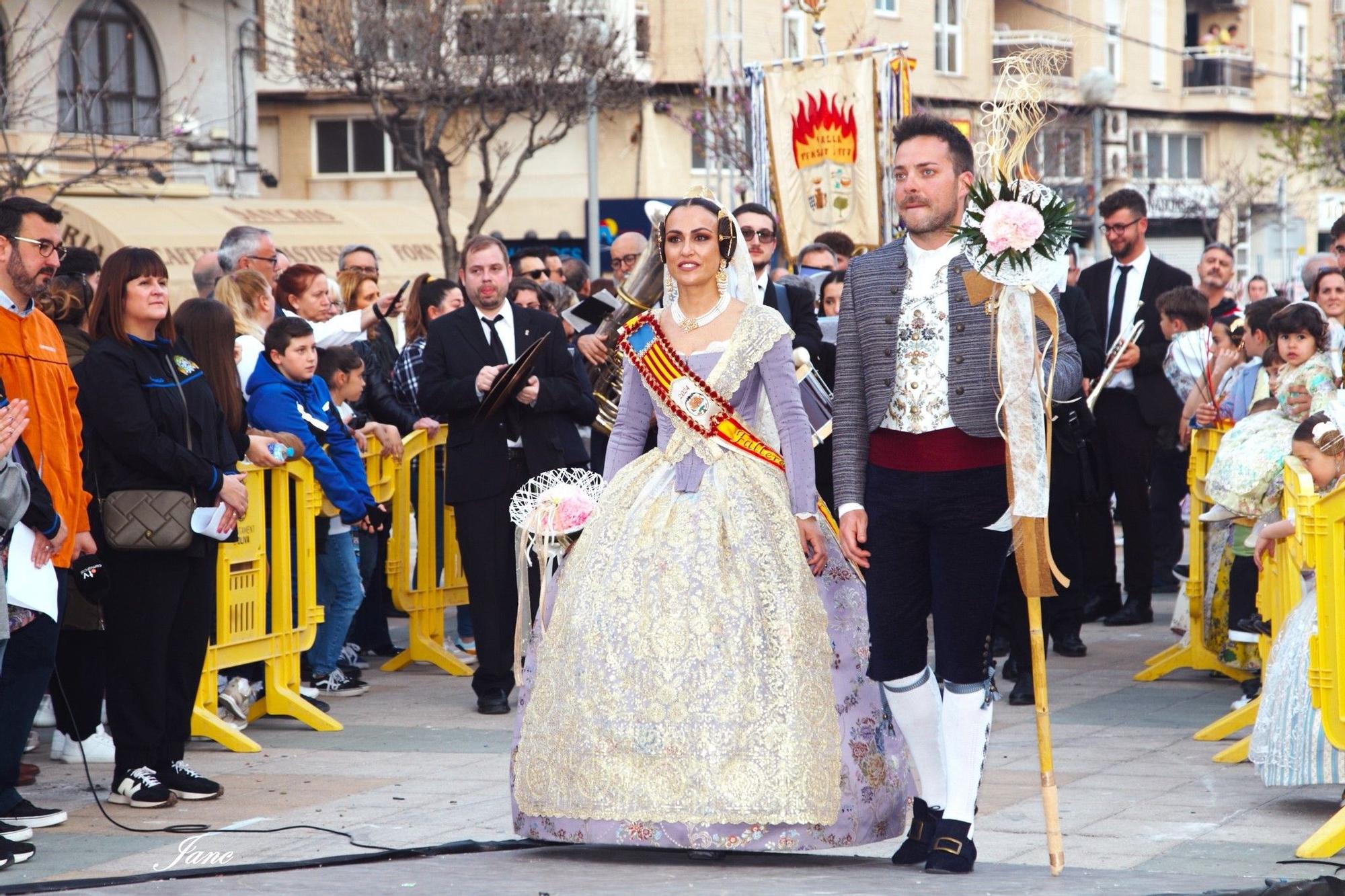 Búscate en la ofrenda y la entrega de premios de las fallas de Oliva