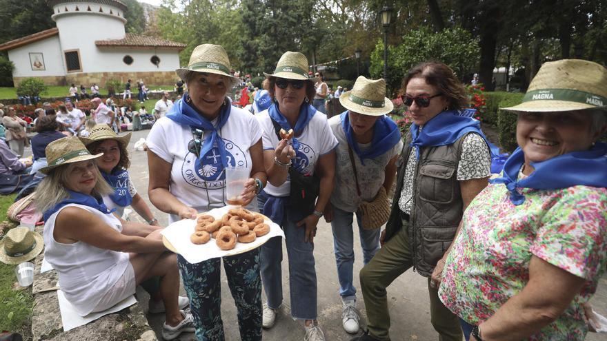 San Mateo desborda el Campo San Francisco de Oviedo: &quot;Es ya una tradición venir aquí&quot;