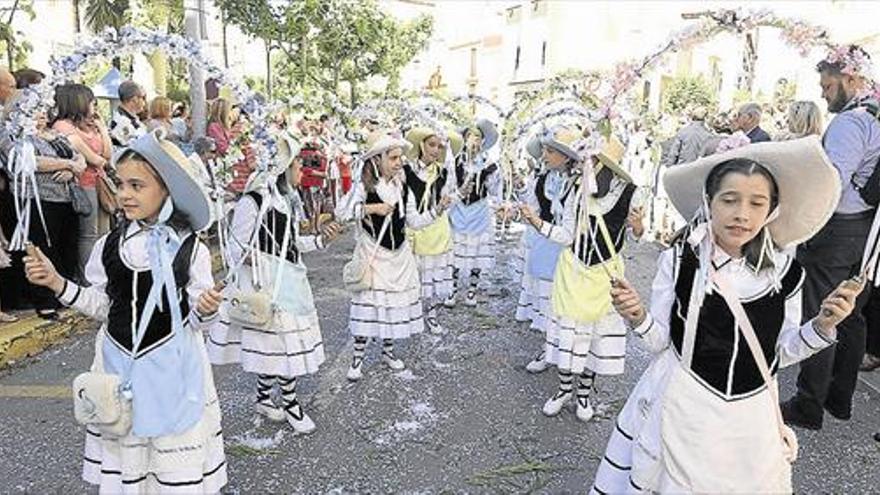 La procesión y la ofrenda, actos destacados para arropar al patrón de la ciudad