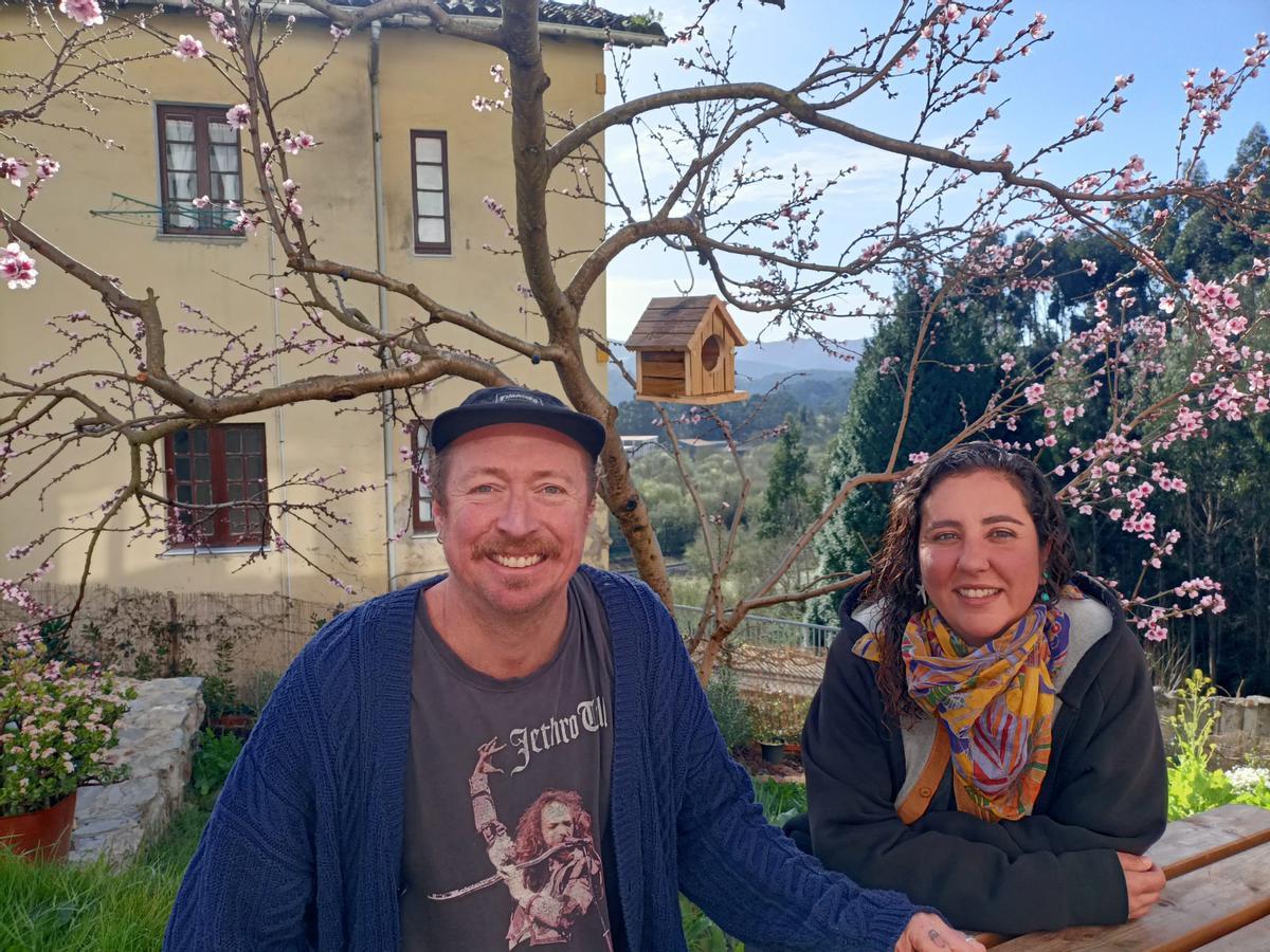 María Carrasco y Matthew Bray, en su casa de San Esteban