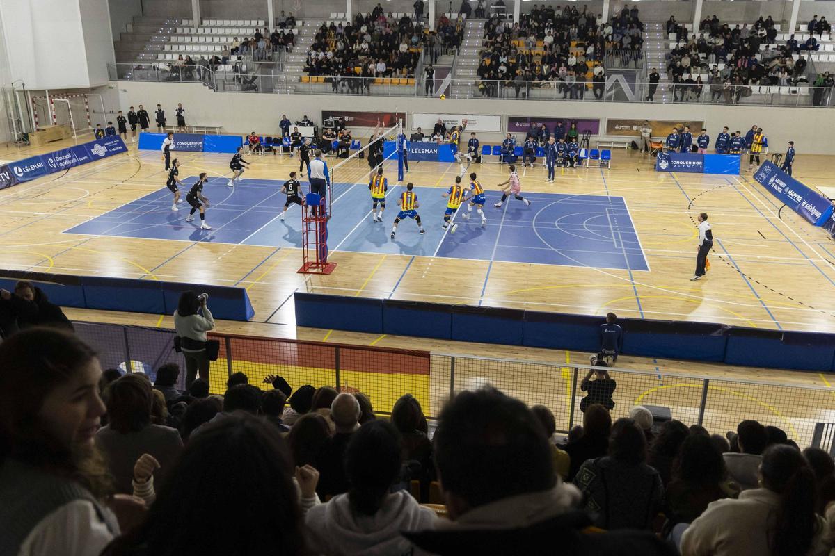 El Léleman Conqueridor hace historia y se mete en octavos de la CEV Challenge Cup El Léleman Conqueridor hace historia y se mete en octavos de la CEV Challenge Cup