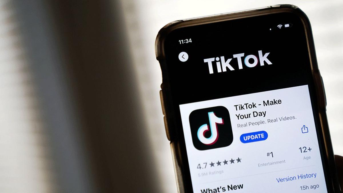 Descarga de la popular 'app' Tik Tok, en un iPhone