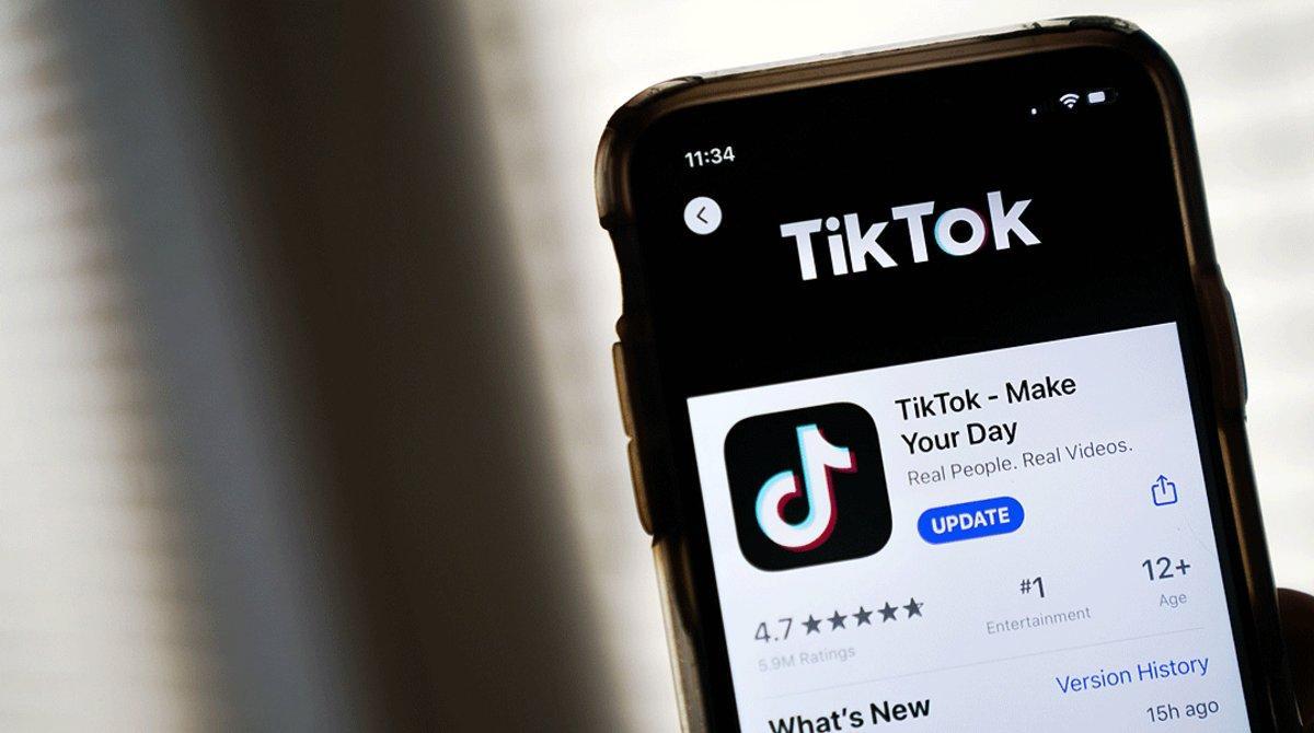 Descarga de la popular ’app’ Tik Tok, en un iPhone. Descarga de la popular ’app’ Tik Tok, en un iPhone.