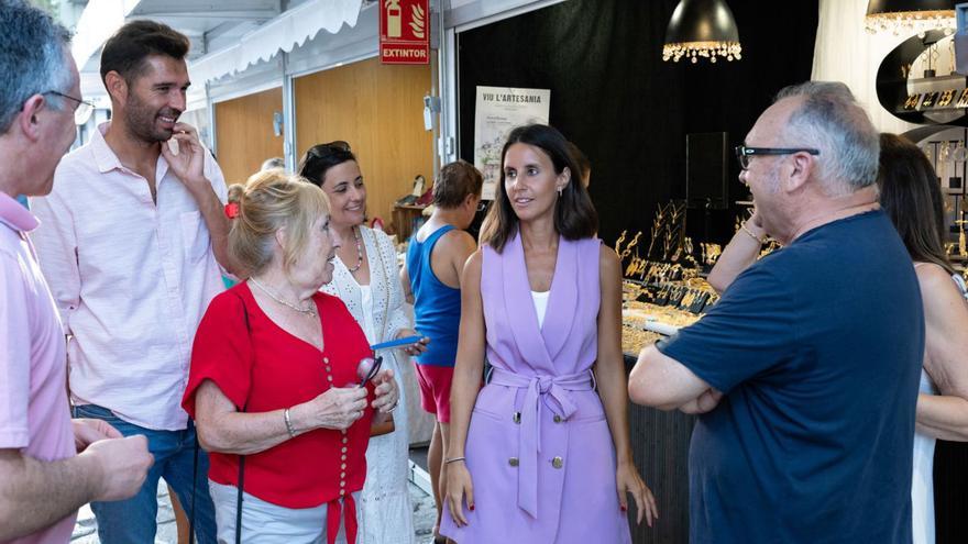 La consellera Maria Fajarnés asiste a la inauguración. | CIE