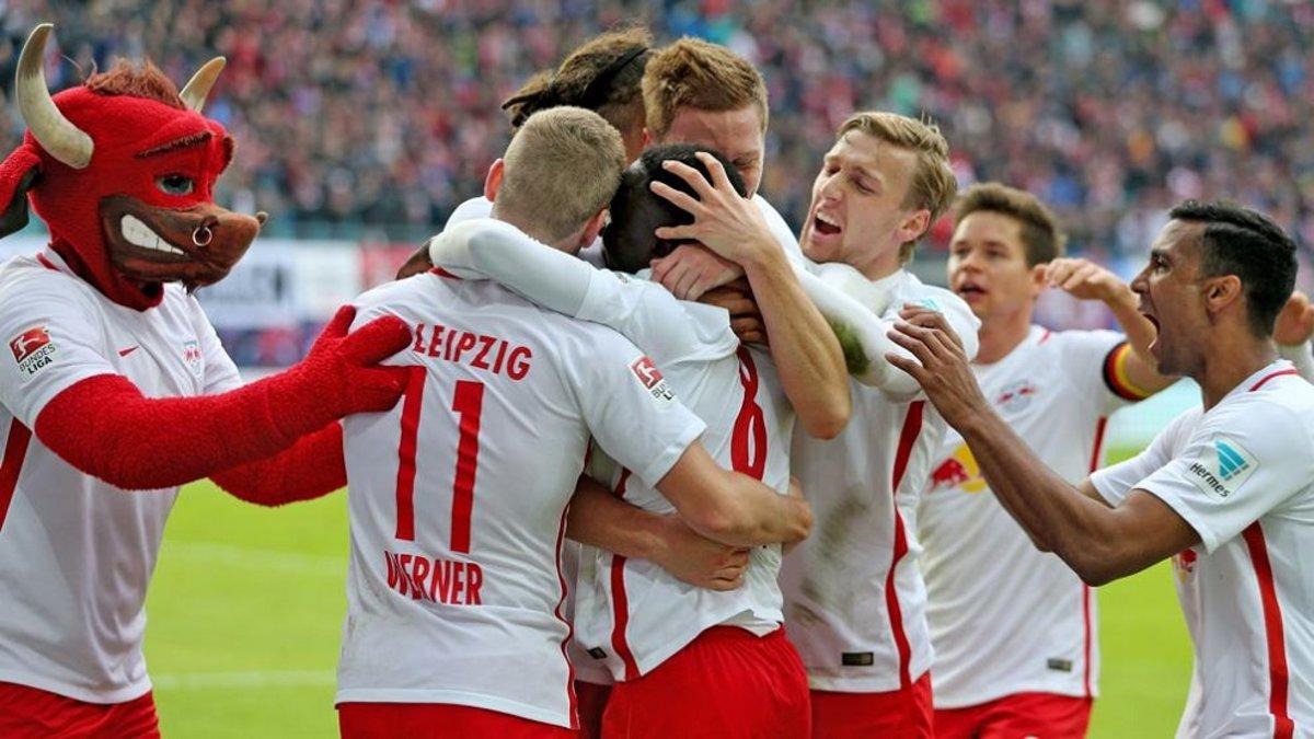 El Leipzig prohibirá volar a sus jugadores en los días de descanso si es por ocio