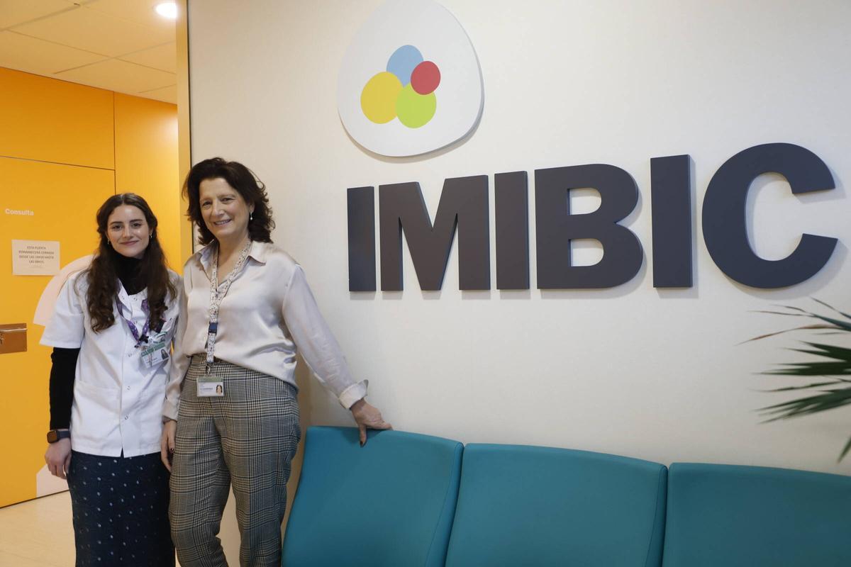 Las doctoras Maria Gil y Maria José de la Torre.